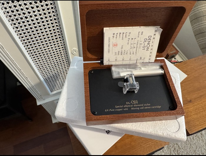 Denon DL-S1